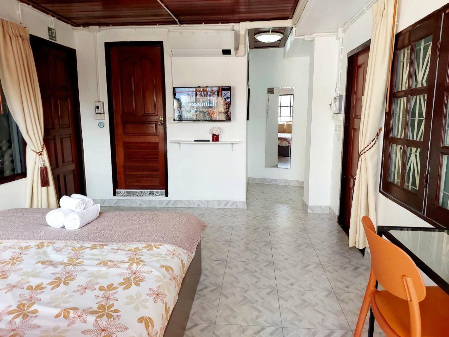 Albergue Hello Sunshine Phra Nakhon Si Ayutthaya Exterior foto