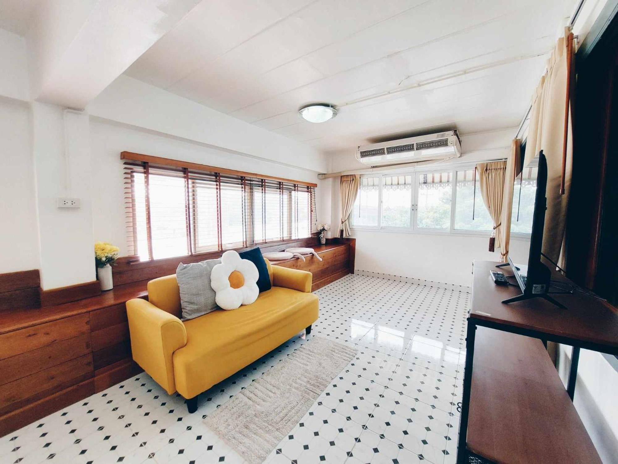 Albergue Hello Sunshine Phra Nakhon Si Ayutthaya Exterior foto