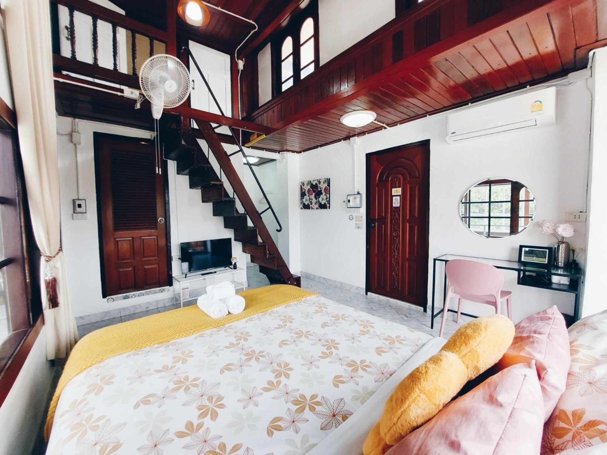 Albergue Hello Sunshine Phra Nakhon Si Ayutthaya Exterior foto
