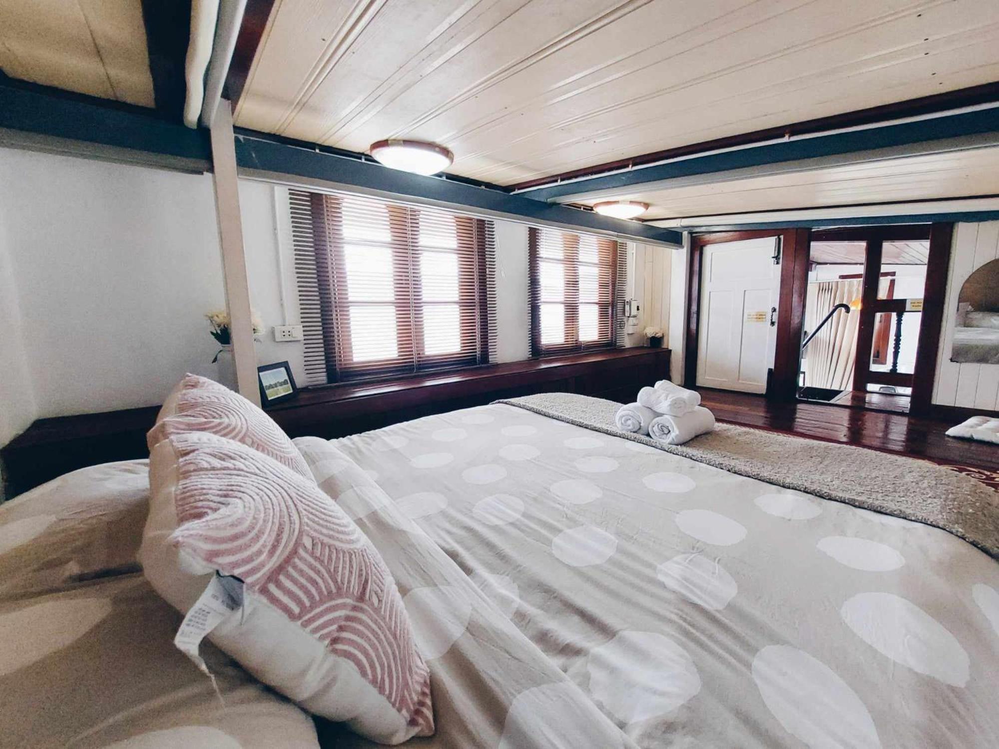 Albergue Hello Sunshine Phra Nakhon Si Ayutthaya Exterior foto