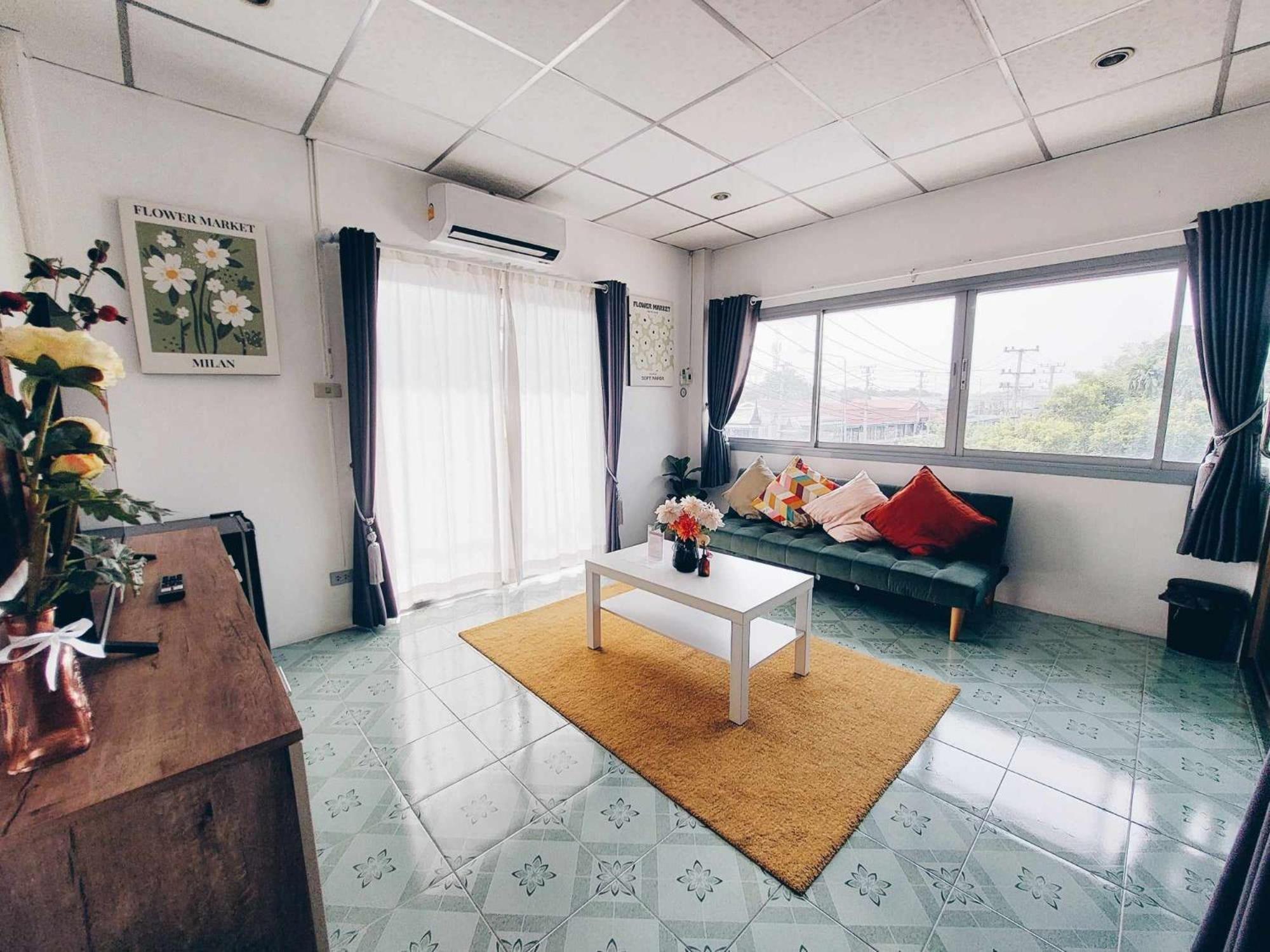Albergue Hello Sunshine Phra Nakhon Si Ayutthaya Exterior foto