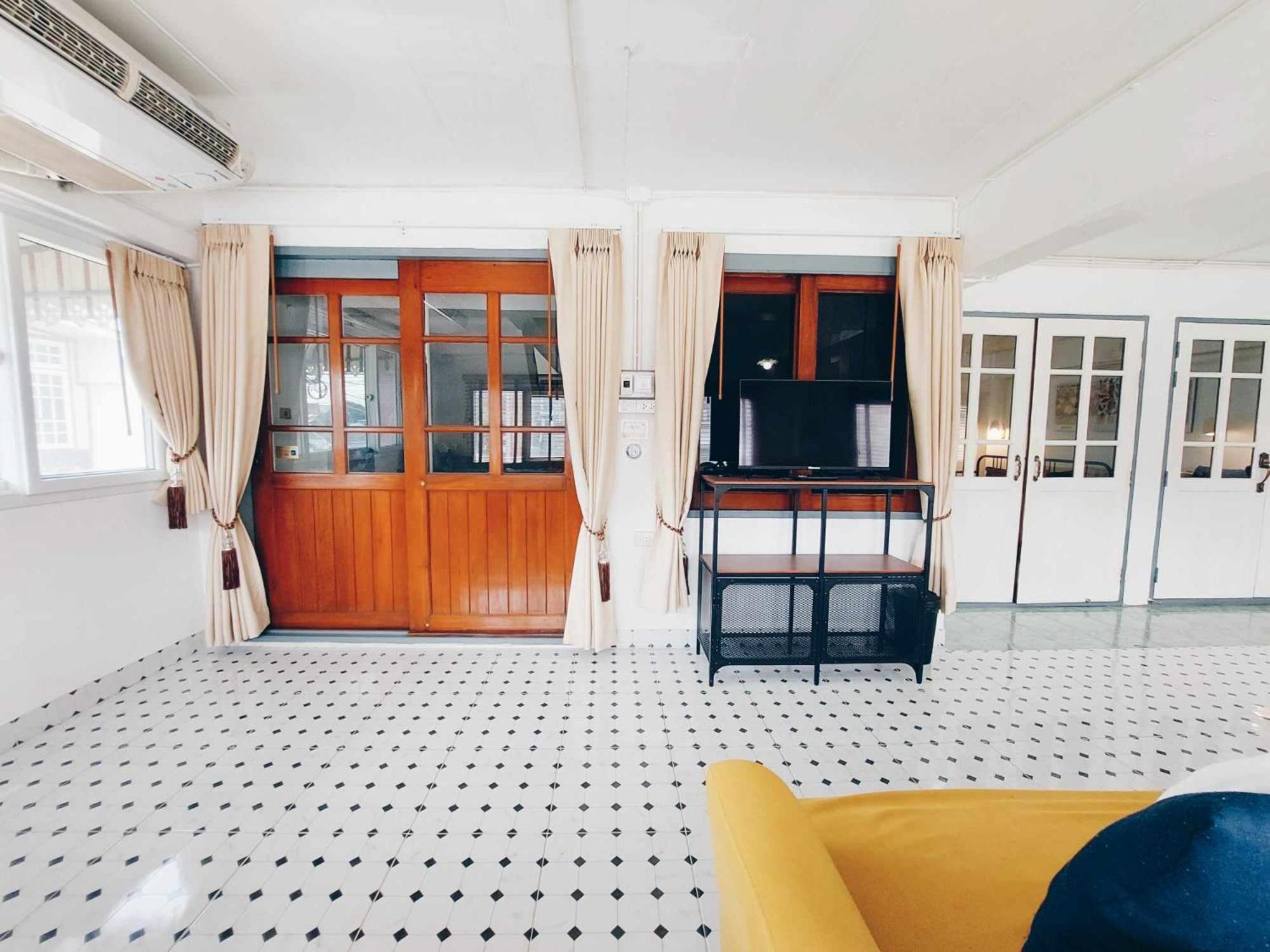 Albergue Hello Sunshine Phra Nakhon Si Ayutthaya Exterior foto