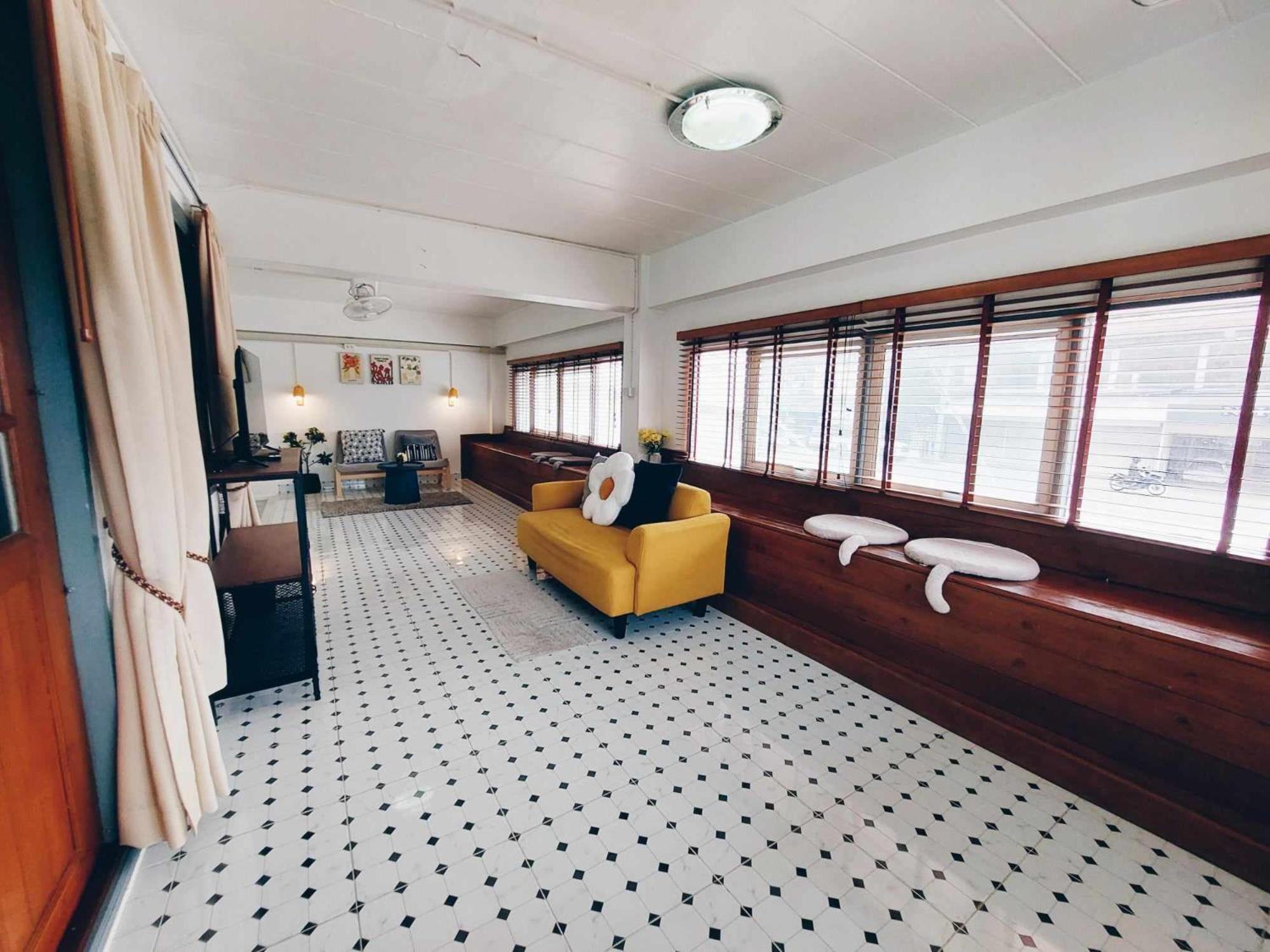 Albergue Hello Sunshine Phra Nakhon Si Ayutthaya Exterior foto
