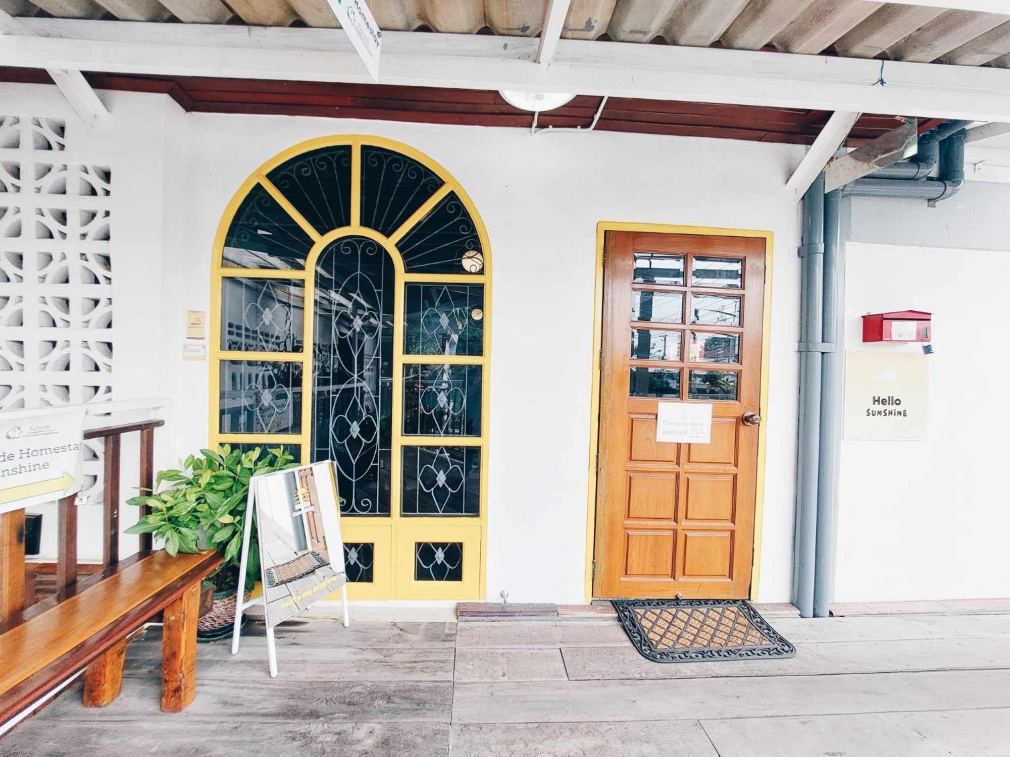 Albergue Hello Sunshine Phra Nakhon Si Ayutthaya Exterior foto