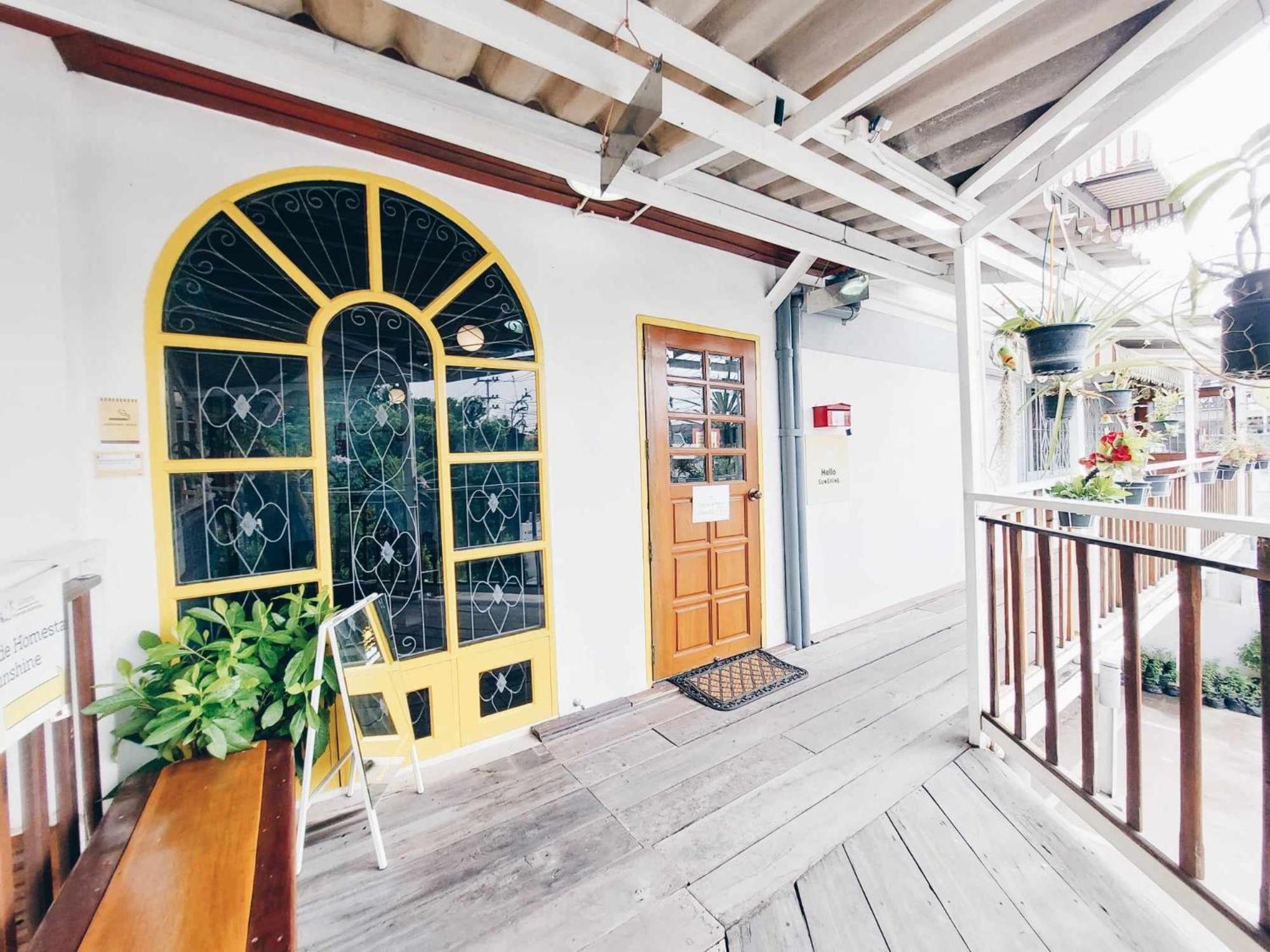 Albergue Hello Sunshine Phra Nakhon Si Ayutthaya Exterior foto