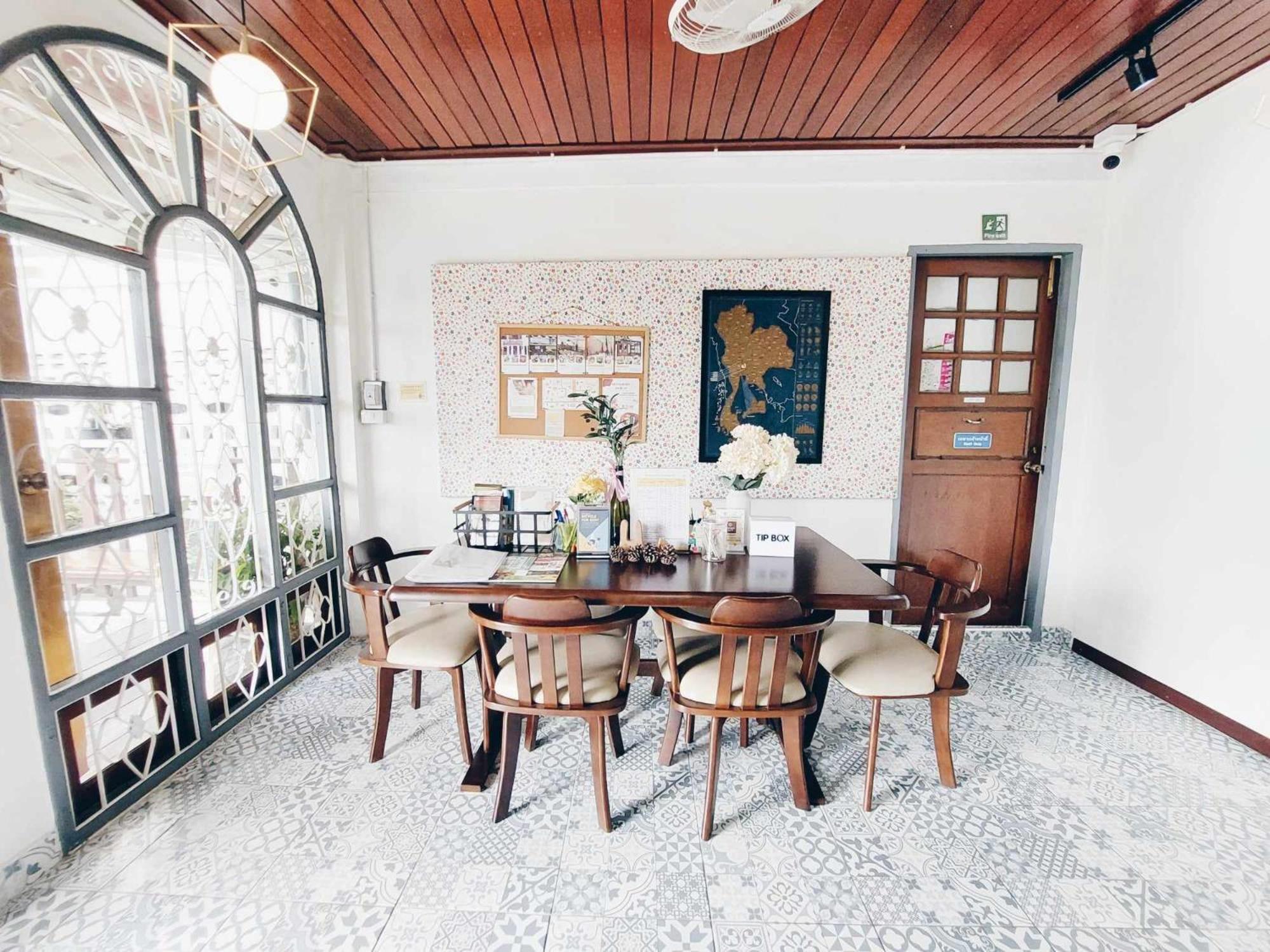 Albergue Hello Sunshine Phra Nakhon Si Ayutthaya Exterior foto